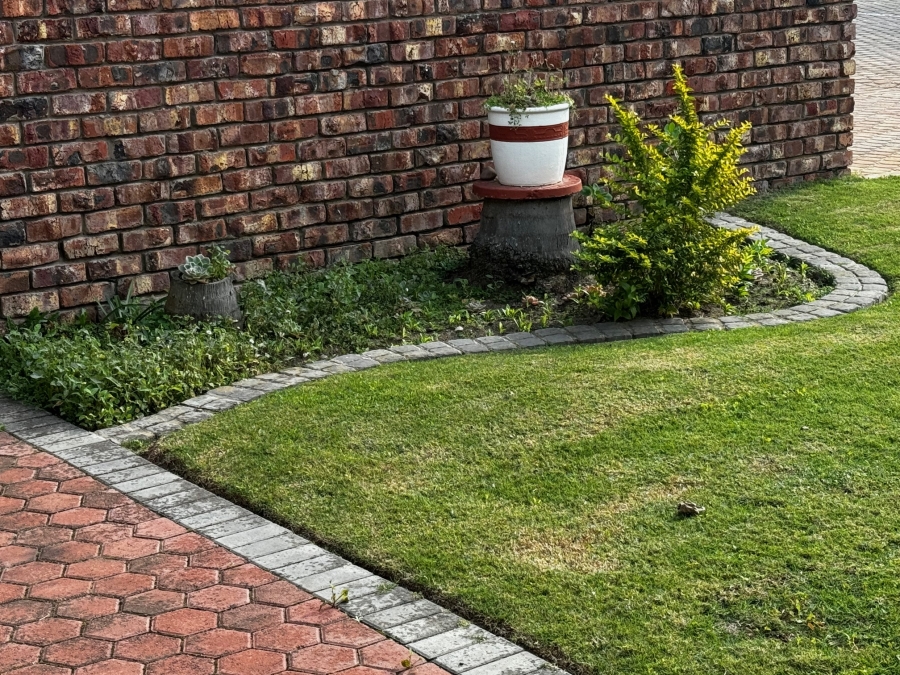 3 Bedroom Property for Sale in Hartenbos Central Western Cape